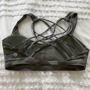 Lululemon sports bra